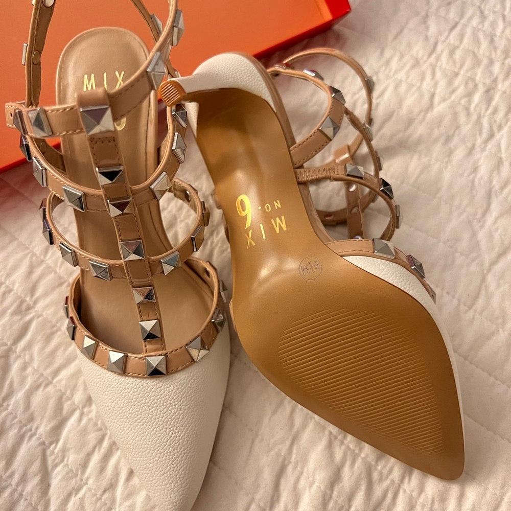 Mix No. 6 White Studded Heels size 6.5